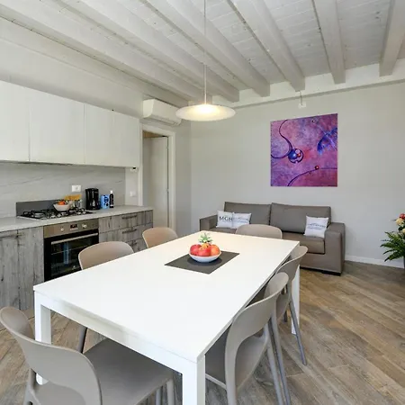 Peschiera Family Homes Fornaci Appartement